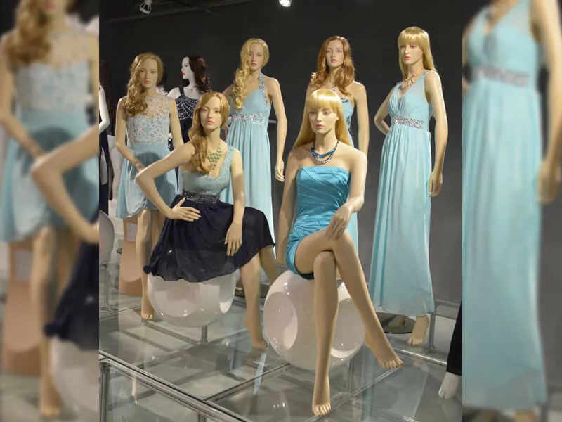 female make-up mannequin with wigs