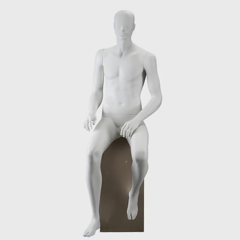 Sitting player mannequin football mannequin men