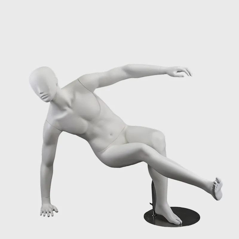 Realsitc mannequin muscular football mannequin male